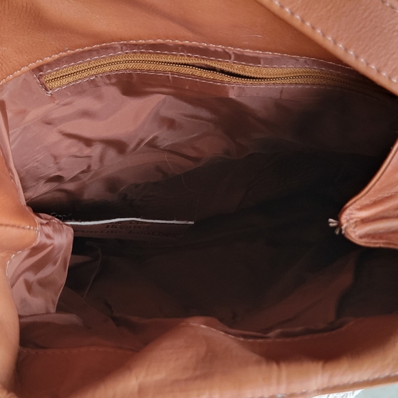 BOGOTA Genuine Leather sling back crossbody bag made in Cambodia cognac - Picture 5 of 15